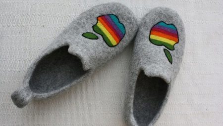 Felt slippers