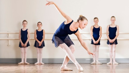 Children's swimsuit for dancing