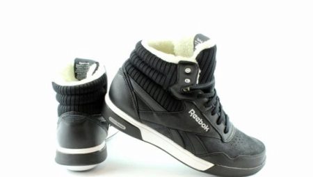 Women's winter sports boots