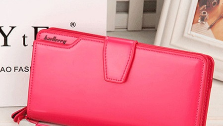 Women's Baellerry Clutch