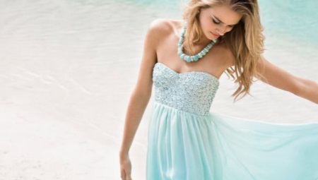 Trendy colors in spring-summer clothing