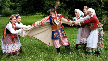 Polish national costume