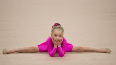 Gymnastic swimsuit with skirt for girls