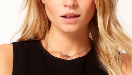 Gold chain with nonna weaving