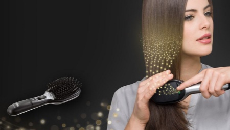 Comb with ionization