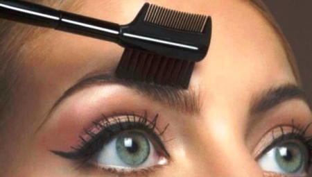 Combs for eyelashes and eyebrows