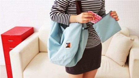Women's transforming bag