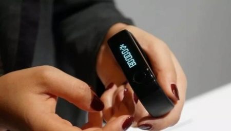 Fitness Bracelet for iPhone