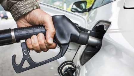 วิธีการล้างเชื้อเพลิงดีเซลจากเสื้อผ้าที่บ้าน?