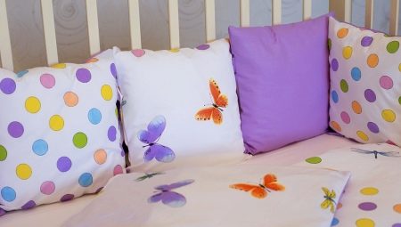 How to wash a feather pillow at home?