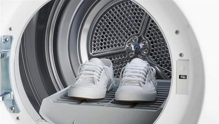 How to wash sneakers in the washing machine?