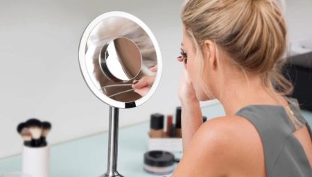 Desktop mirror: a variety of models