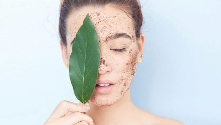 What is the difference between peeling and scrub?