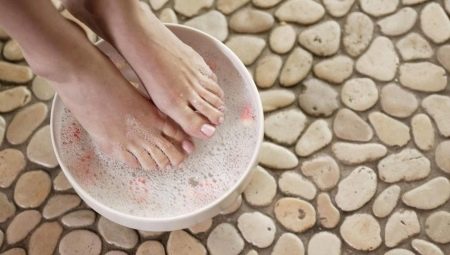 How to make foot bath with soda?