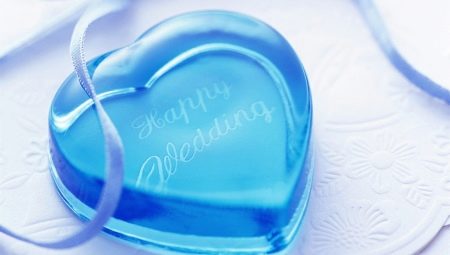 44 years from the date of the wedding: holiday traditions and ideas for congratulations