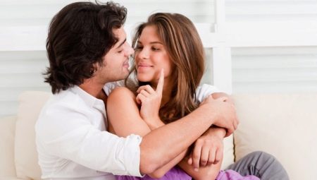 6 years from the date of the wedding - anniversary features and choice of gifts