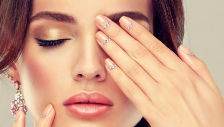 Beige manicure: fashion trends and design ideas