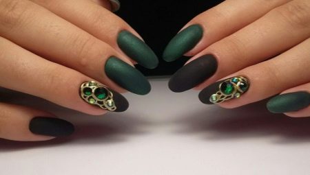 Black and green manicure: fashionable and unusual design ideas