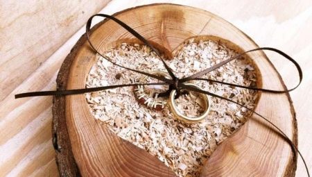 What to give his wife for 5 years of marriage together after the wedding?