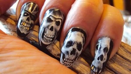 Beautiful options for manicure design with skulls