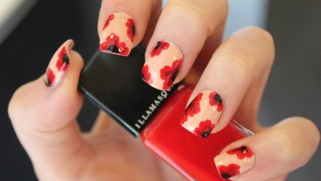 Poppies on nails: technology and stylish ideas