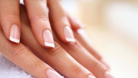 Features transparent manicure