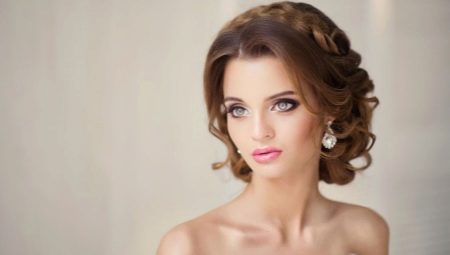 Greek Style Wedding Hairstyles: Characteristics and Design Tips