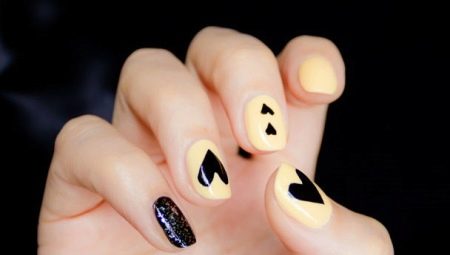 Options and ways to create a manicure with hearts