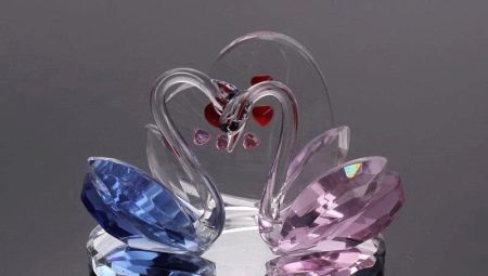 Chọn một món quà cho một đám cưới lựu