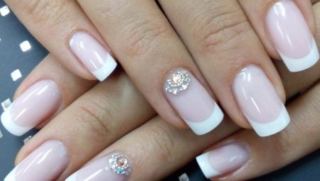 French manicure gel varnish: from options to create