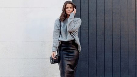 How to iron leather skirt?