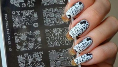 How to use a stamp for nails?
