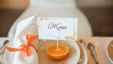 How to make and arrange cards for seating guests at the wedding do it yourself?