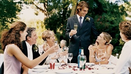 How to express gratitude to relatives at the wedding?