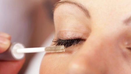 Eyelash oil: properties and application