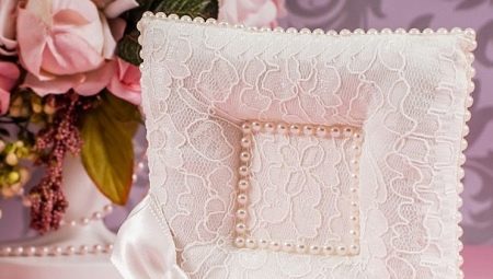 Pillows for rings on a wedding: ideas of design and subtlety of production