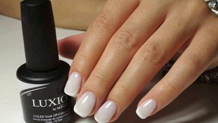 Variants of manicure with gel polish milky