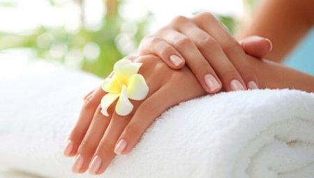 Hot manicure: what is it and how is it done?