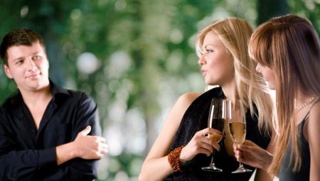 How to get to know a girl: the place, appearance and behavior