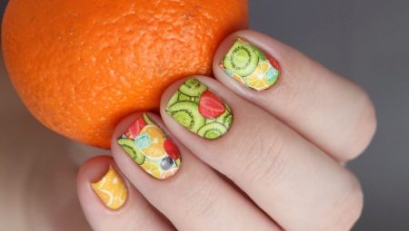 Manicure with edible theme from fruit to berries