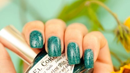 Features of nail coats El Corazon