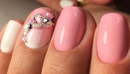 Features of pink manicure for short nails