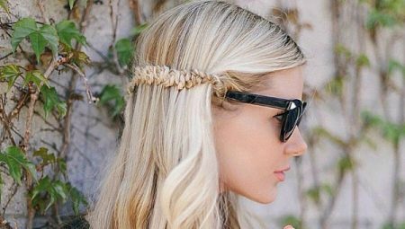 Making braids with flowing hair