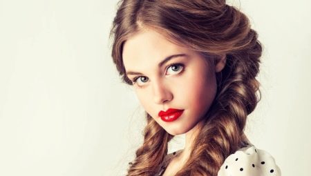 How beautiful to braid spikelet?