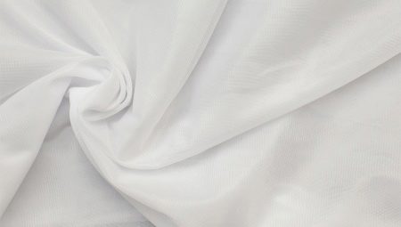 Polyamide and polyester: features, similarities and differences