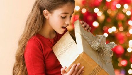 What to give a teenage girl?