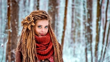 We make beautiful hairstyles with dreadlocks
