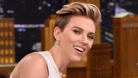 Features and design options pompadour hair