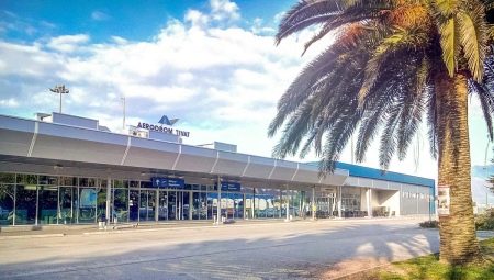 Airport in Tivat: where is it located and how to get to it?