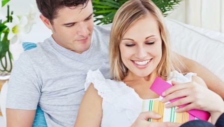 What to give a girl?